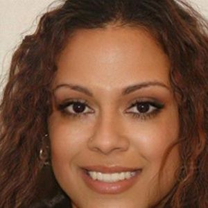 Meet your Posher, Iris